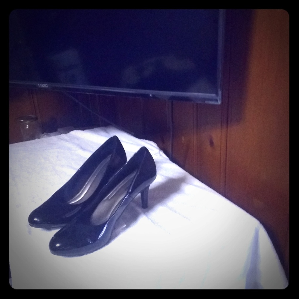 Ladies shoes